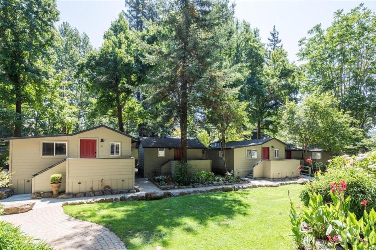 Holiday park On River Road 3*